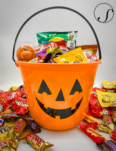 Trick 'R' Treater Bucket